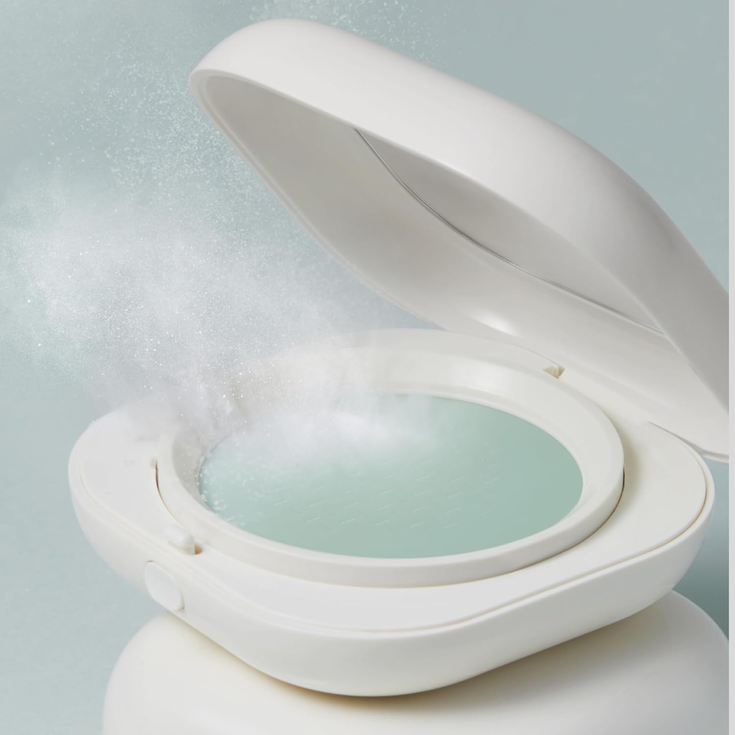 LANEIGE Korean Neo Blurring Powder: Oil-Absorbing, Pore-Blurring, Smoothing Formula with No-Spill, Travel-Friendly Compact